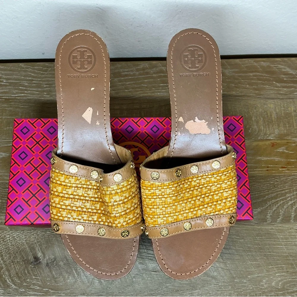 Tory Burch Straw and Leather Wedge Sandal Size 10.5